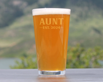 Bold 2024 Aunt Pint Glass for Beer - New Aunt Gifts
