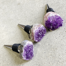 Beauty of Nature Stone Wine Stopper (Color: Amethyst)